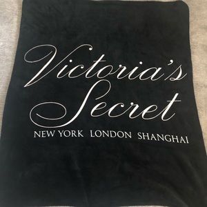 Victoria Secret Sherpa Blanket